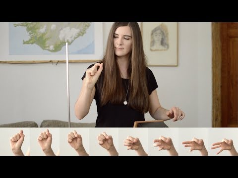 How to play a scale on the theremin | Carolina talks Theremin