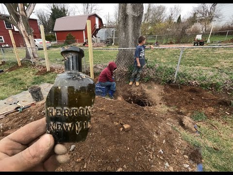Open Pontil Privy! | Bottle Digging
