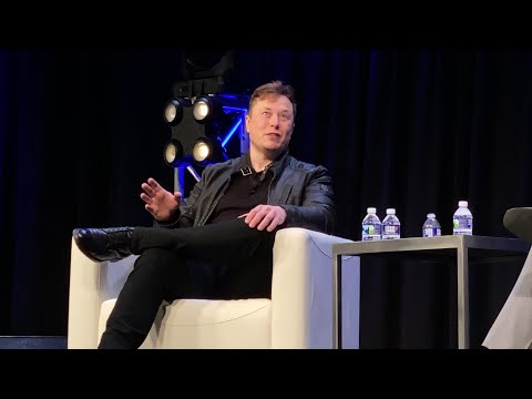 Elon Musk knocks the college experience