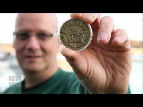 What are Geocaching Trackables?