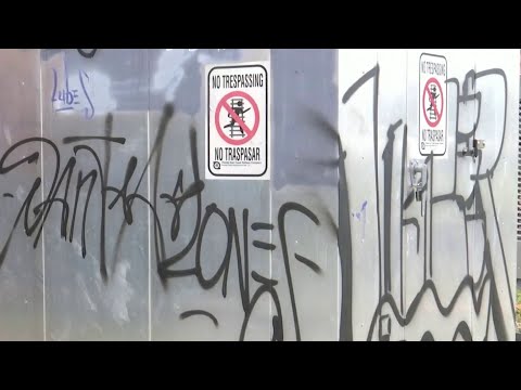 Police searching for graffiti artists