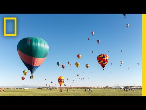 Colorful Time-Lapse of Hot Air Balloons in New Mexico