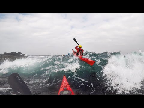 Sea kayaking around Inishowen (Ireland)